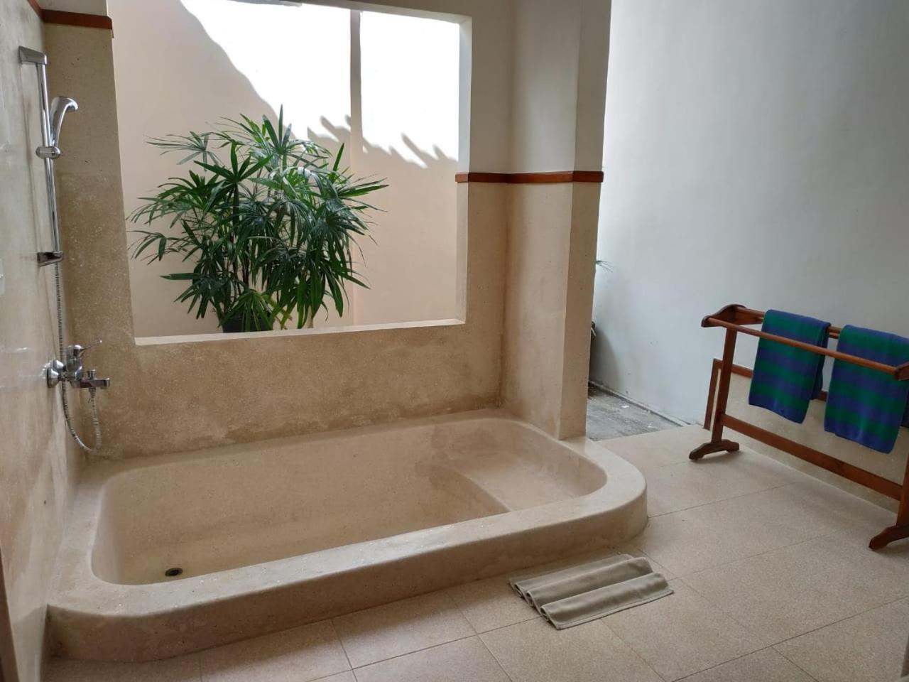 فندق بوري ميساري سانور المظهر الخارجي الصورة